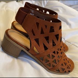Wedge sandles